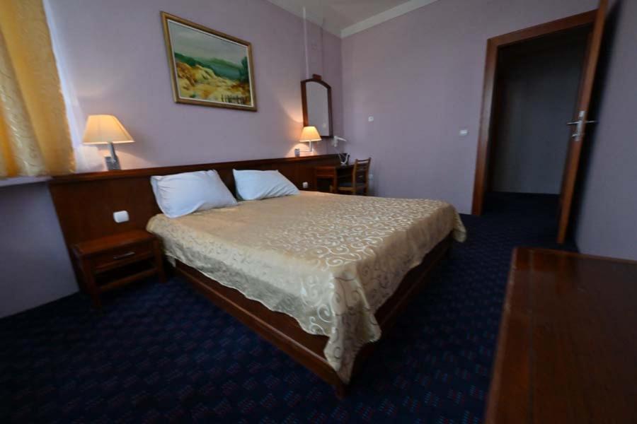 Hotel Norcev Grgetek Extérieur photo