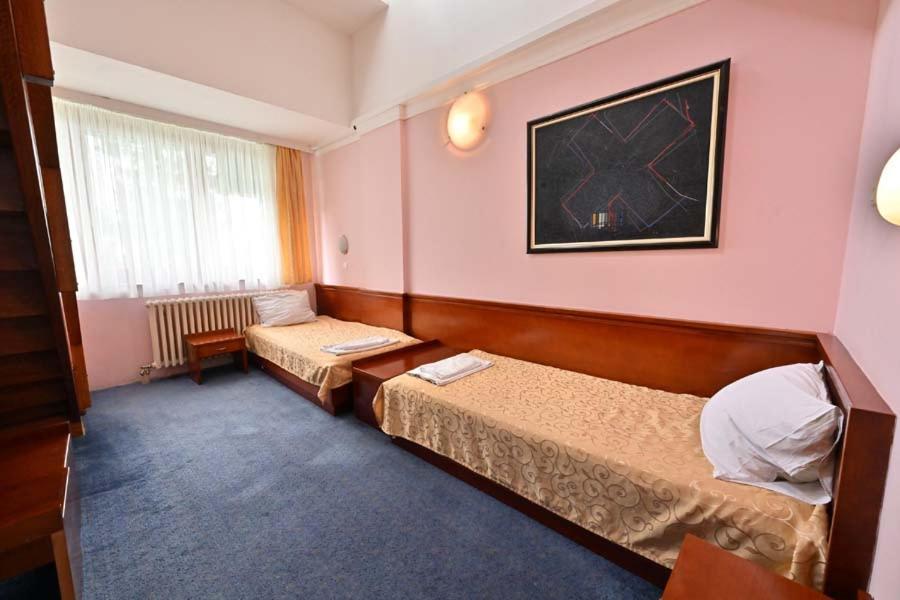 Hotel Norcev Grgetek Extérieur photo
